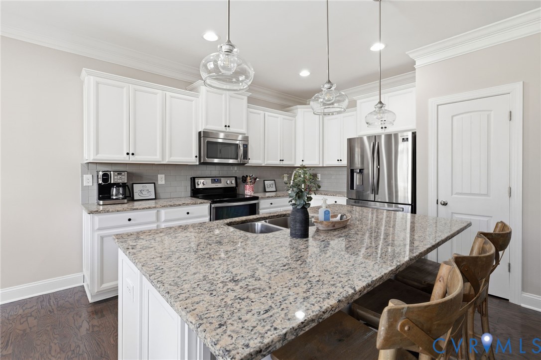 15206 Blackrail Road Chesterfield, VA 23832 - Photo 15 of 54 Pantry!