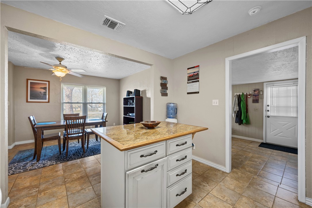 464 Sunset Ingleside, TX 78362 - Photo 6 of 38