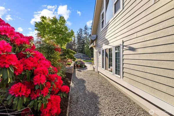 $799,000 | 877 Medsker Road, Sequim, WA 98382