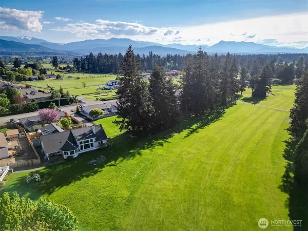 $799,000 | 877 Medsker Road, Sequim, WA 98382