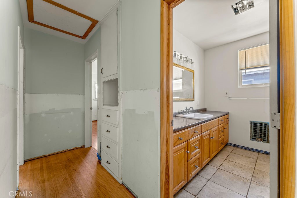 1611 Bay View Avenue Wilmington, CA 90744 - Photo 24 of 44