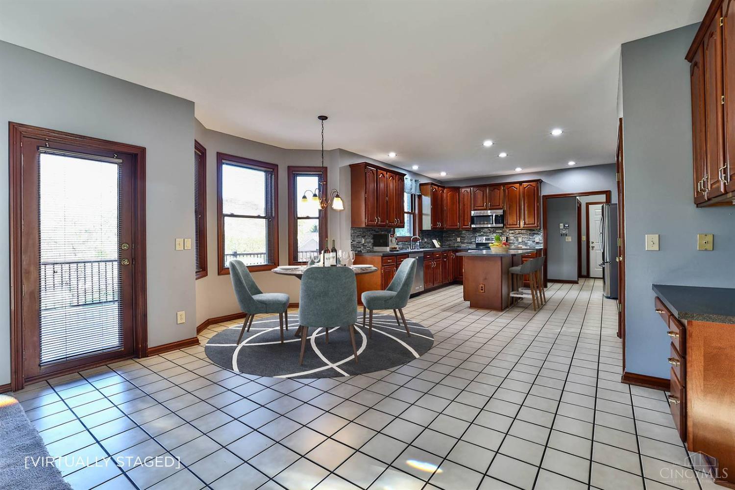 4628 Boomer Road Cincinnati, OH 45247 - Photo 18 of 71 Gallery Image 18