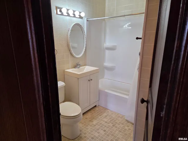 $49,900 | 143 East Posey Avenue, Shawneetown, IL 62984