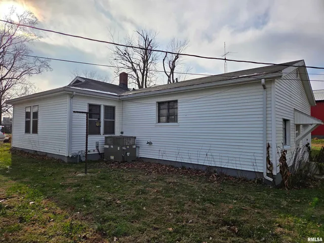 $49,900 | 143 East Posey Avenue, Shawneetown, IL 62984