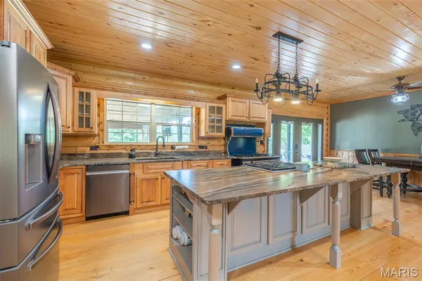 $650,000 | 2826 Hwy T, Poplar Bluff, MO 63901