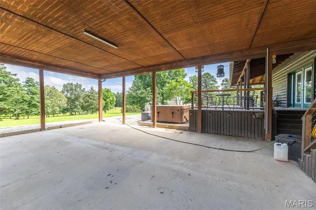 $650,000 | 2826 Hwy T, Poplar Bluff, MO 63901