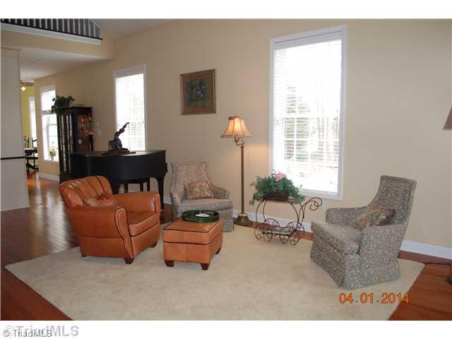 1911 Michael Road Lexington, NC 27295 - Photo 5 of 16 Living Room.