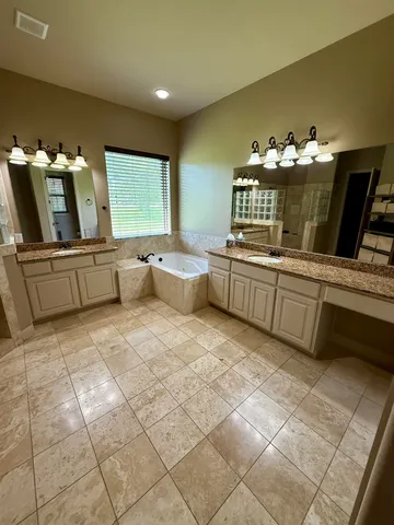 $2,950 | 3327 Bay W Boulevard, Horseshoe Bay, TX 78657