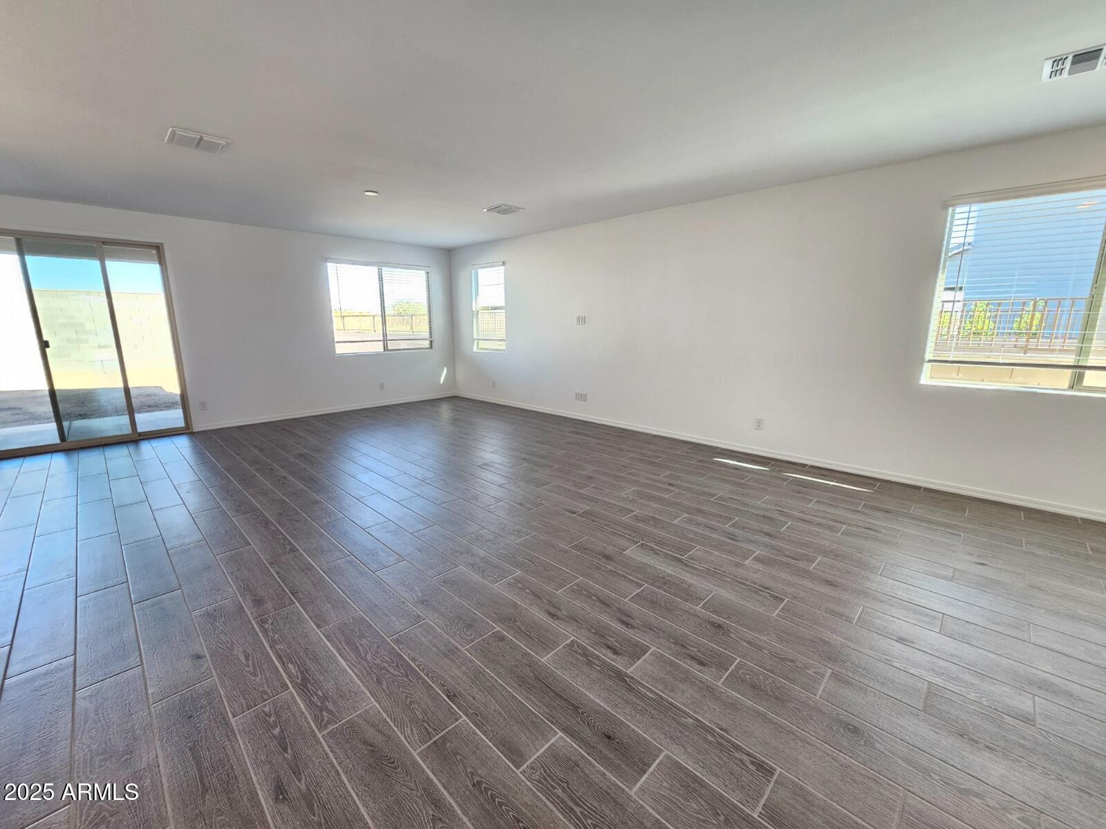 17236 West Via Dona Road Surprise, AZ 85387 - Photo 14 of 40 WhatsApp Image 2025-12-29 at 4.22.14 PM