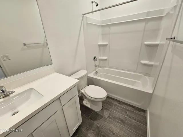 $2,500 | 17236 West Via Dona Road, Surprise, AZ 85387