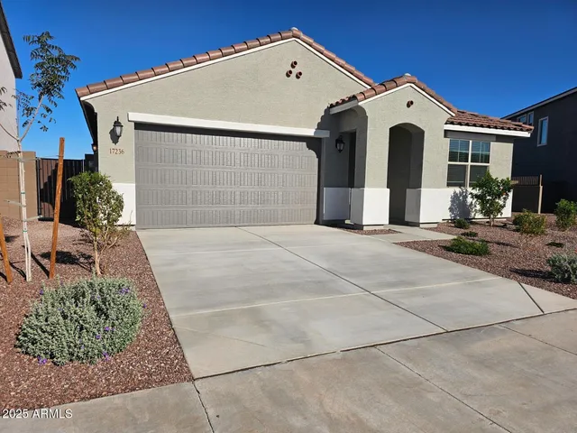 $2,500 | 17236 West Via Dona Road, Surprise, AZ 85387