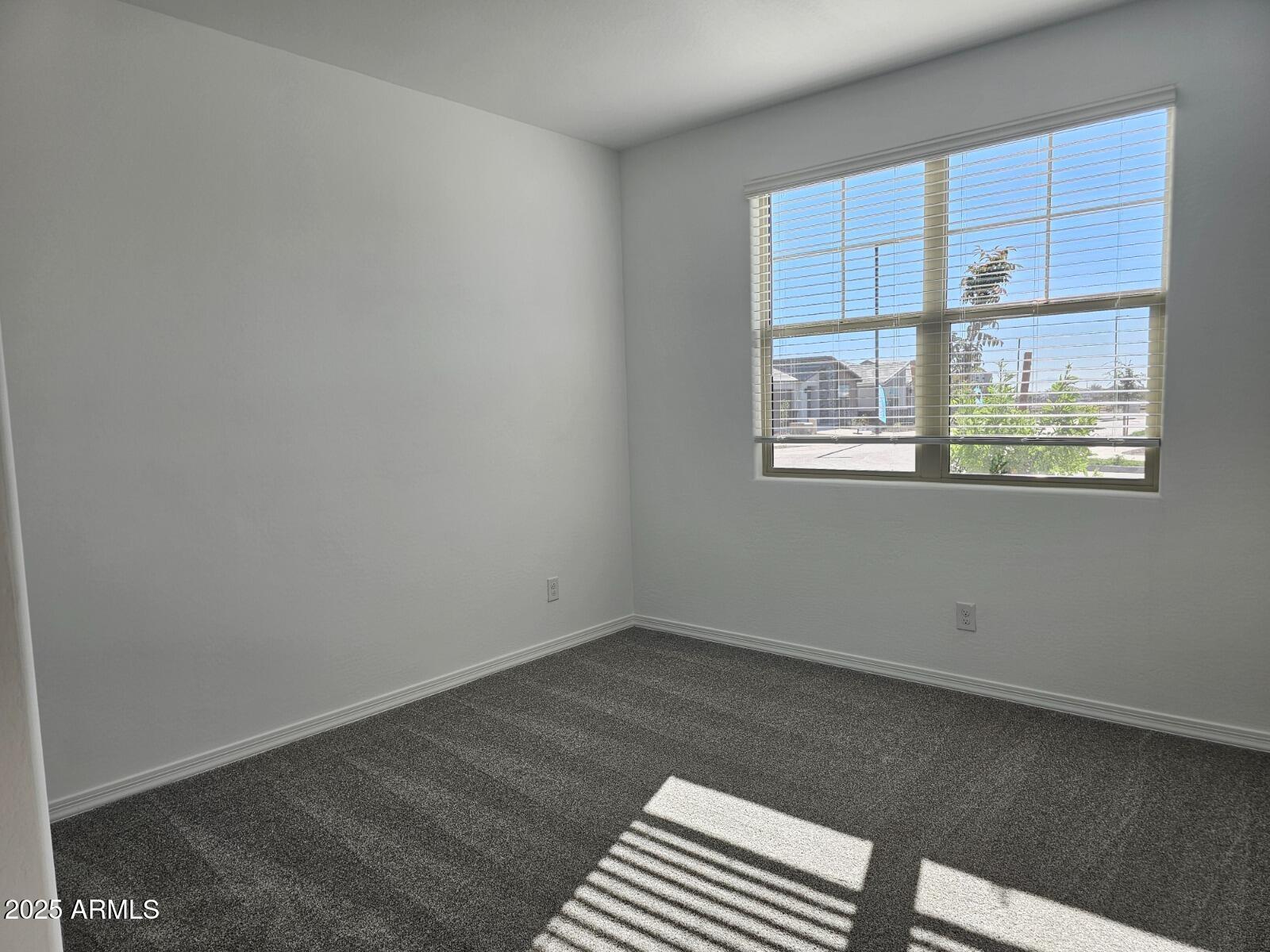 17236 West Via Dona Road Surprise, AZ 85387 - Photo 32 of 40 WhatsApp Image 2025-12-29 at 4.22.15 PM