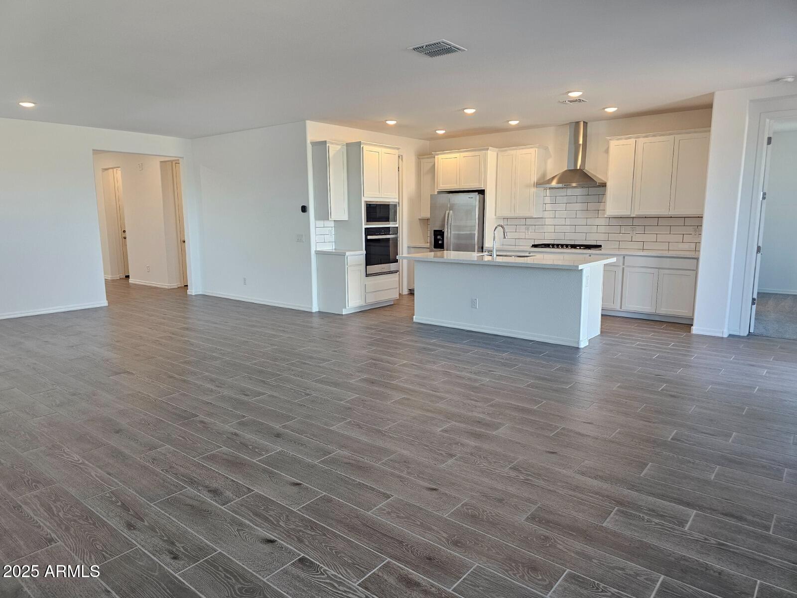 17236 West Via Dona Road Surprise, AZ 85387 - Photo 5 of 40 WhatsApp Image 2025-12-29 at 4.22.14 PM