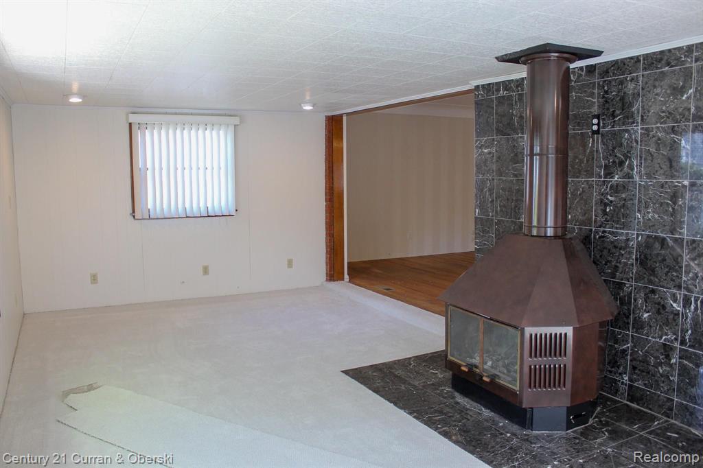 5757 Rouge Court Dearborn Heights, MI 48127 - Photo 4 of 21