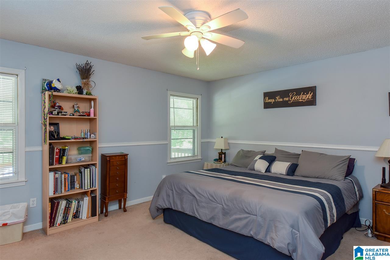 805 Round Hill Road Pelham, AL 35124 - Photo 20 of 40