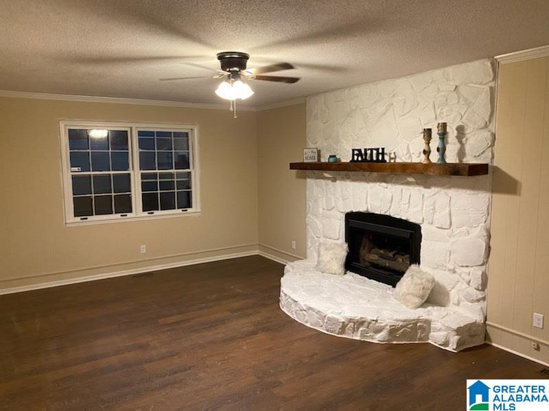 401 26th Avenue Northeast Center Point, AL 35215 - Photo 4 of 30