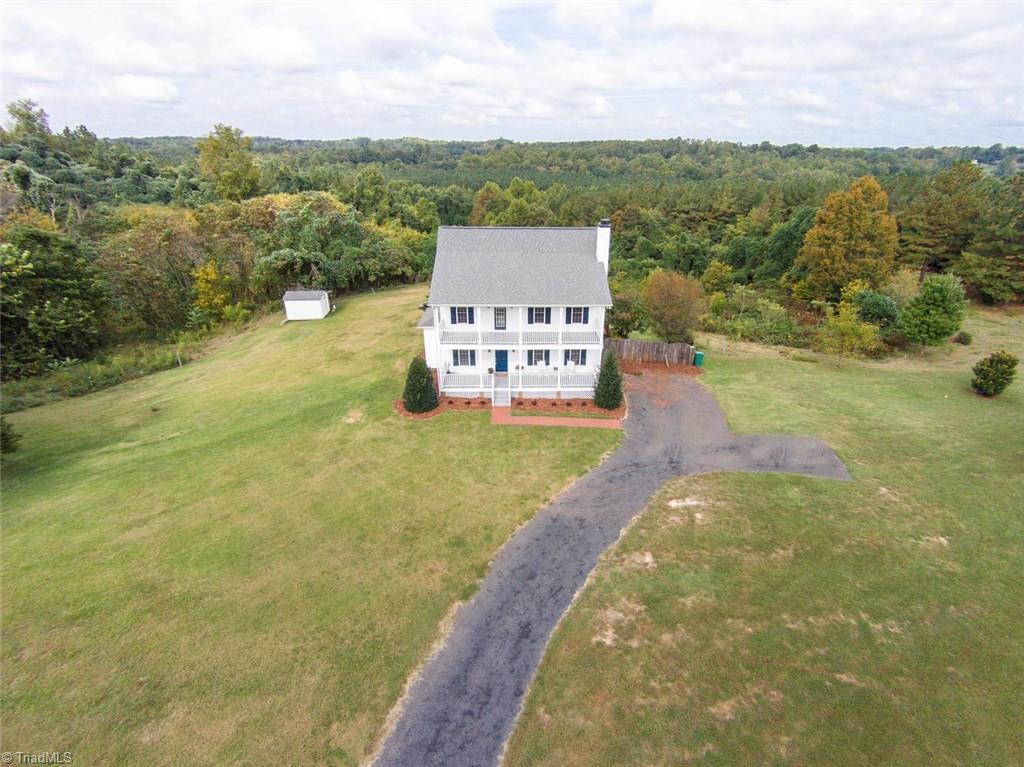 690 Garrison Road Reidsville, NC 27320 - Photo 2 of 24 Gallery Image 2