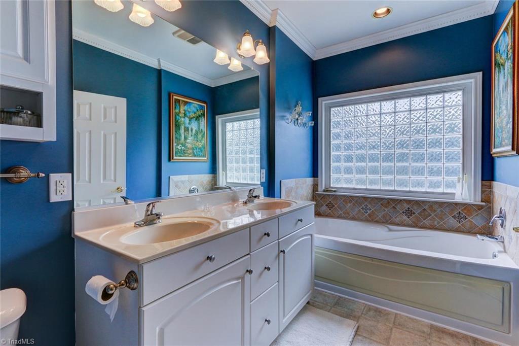 690 Garrison Road Reidsville, NC 27320 - Photo 16 of 24 Gallery Image 16