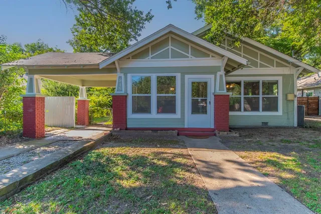 $314,900 | 913 Panhandle Street, Denton, TX 76201