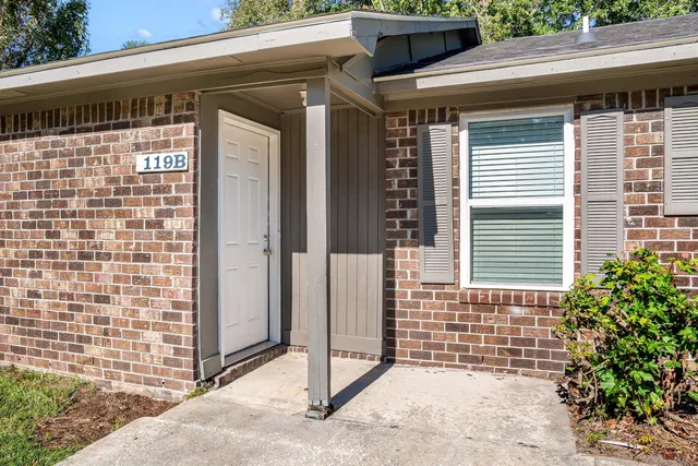 $375,000 | 119 Cedar Grove Drive, Unit A&B, North Charleston, SC 29420
