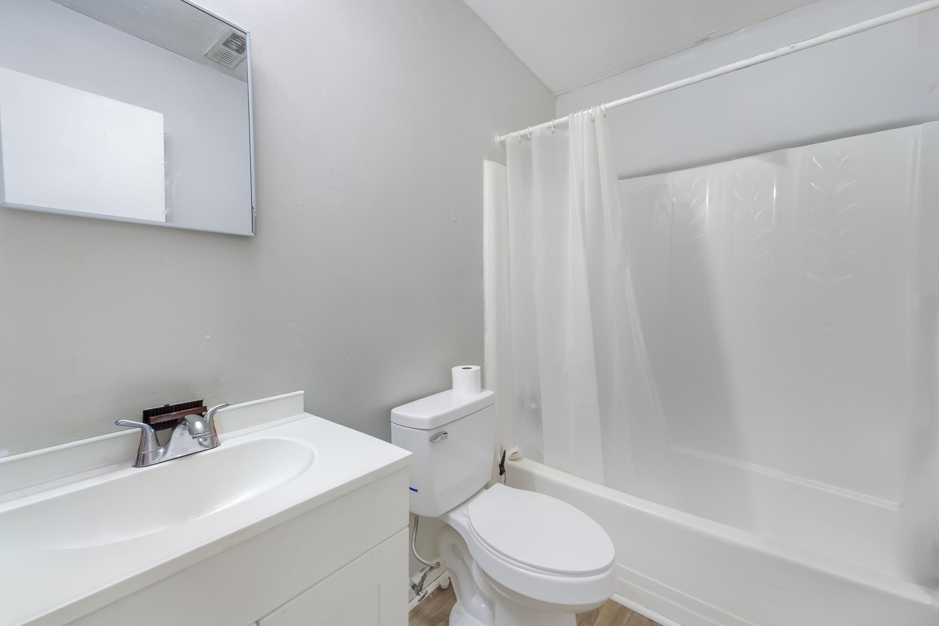 119 Cedar Grove Drive, Unit A&B North Charleston, SC 29420 - Photo 25 of 32 Unit A Bathroom 1