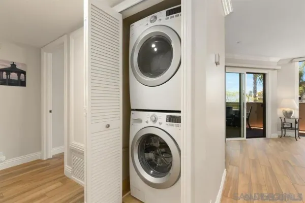 $4,975 | 7509 Draper Avenue, Unit 200, La Jolla, CA 92037