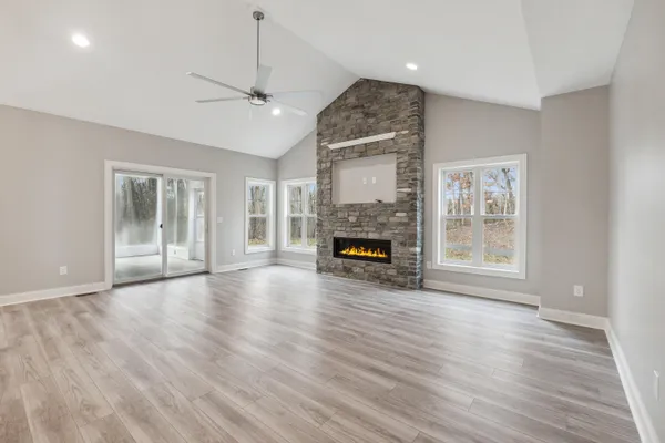 $474,900 | 1140 Lochaven Circle, Unit 10B, Hillsdale, MI 49242