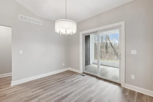 $474,900 | 1140 Lochaven Circle, Unit 10B, Hillsdale, MI 49242