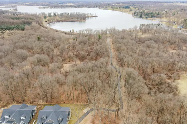 $474,900 | 1140 Lochaven Circle, Unit 10B, Hillsdale, MI 49242