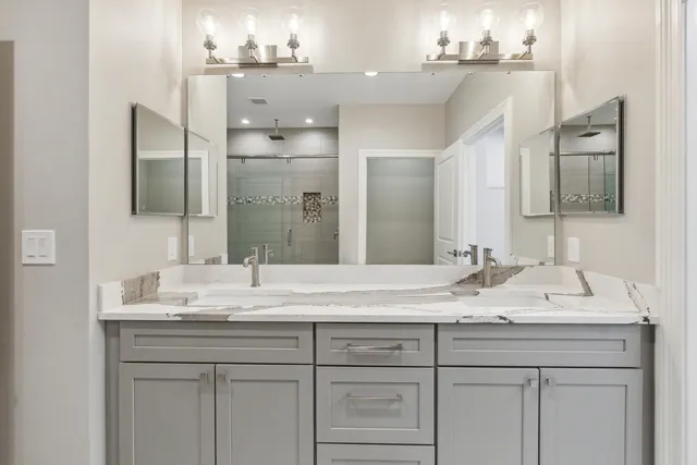 $474,900 | 1140 Lochaven Circle, Unit 10B, Hillsdale, MI 49242