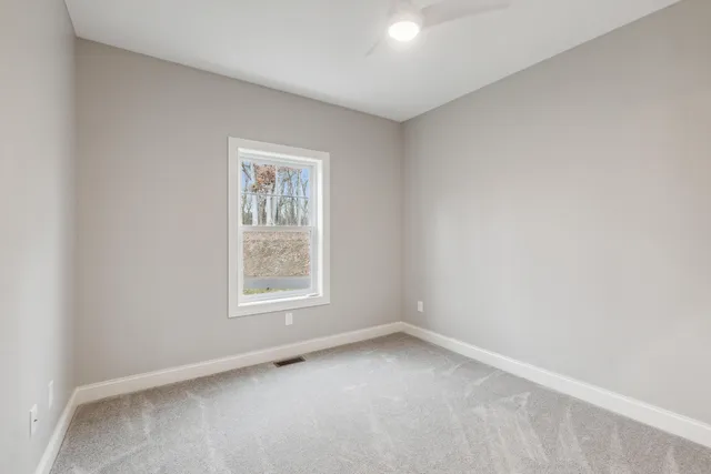 $474,900 | 1140 Lochaven Circle, Unit 10B, Hillsdale, MI 49242