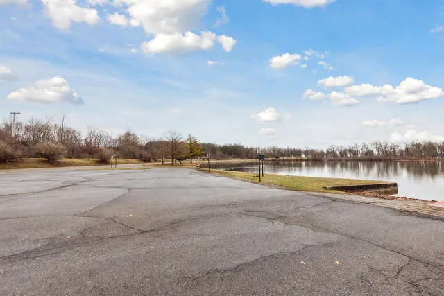 $474,900 | 1140 Lochaven Circle, Unit 10B, Hillsdale, MI 49242