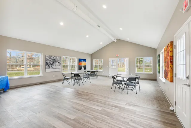 $474,900 | 1140 Lochaven Circle, Unit 10B, Hillsdale, MI 49242