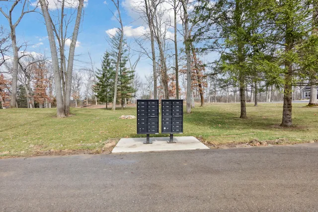 $474,900 | 1140 Lochaven Circle, Unit 10B, Hillsdale, MI 49242