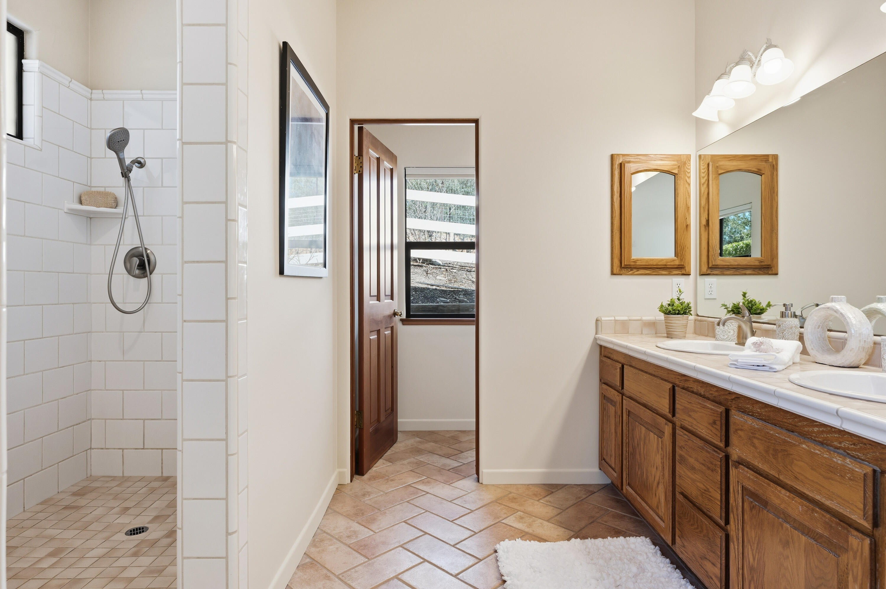 821 Fredensborg Canyon Road Solvang, CA 93463 - Photo 30 of 58 821-fredensborg-canyon m bath-37