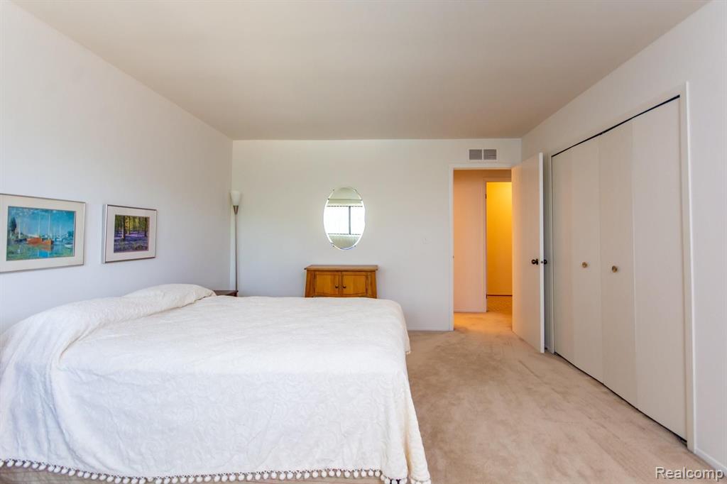 30445 West 14 Mile Road, Unit 67 Farmington Hills, MI 48334 - Photo 11 of 16