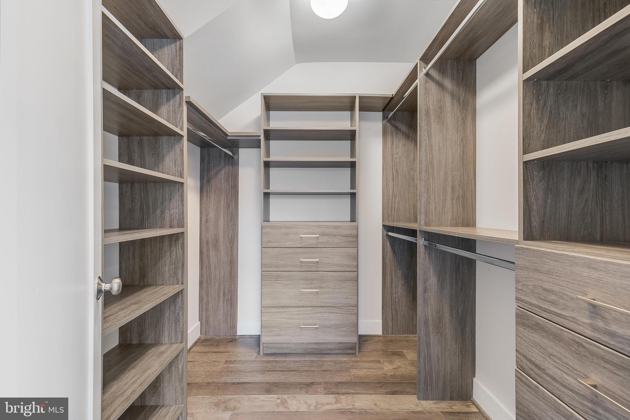 6684 Eames Way Bethesda, MD 20817 - Photo 18 of 37 Build-in closet