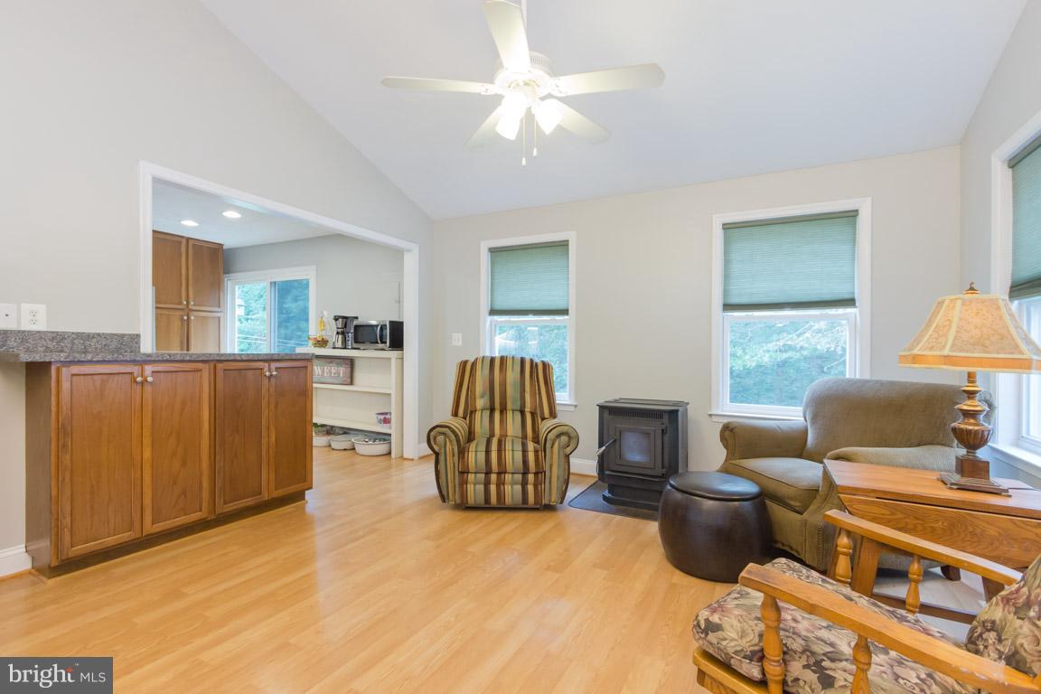 4122 Midland Road Midland, VA 22728 - Photo 14 of 24 Interior (General)