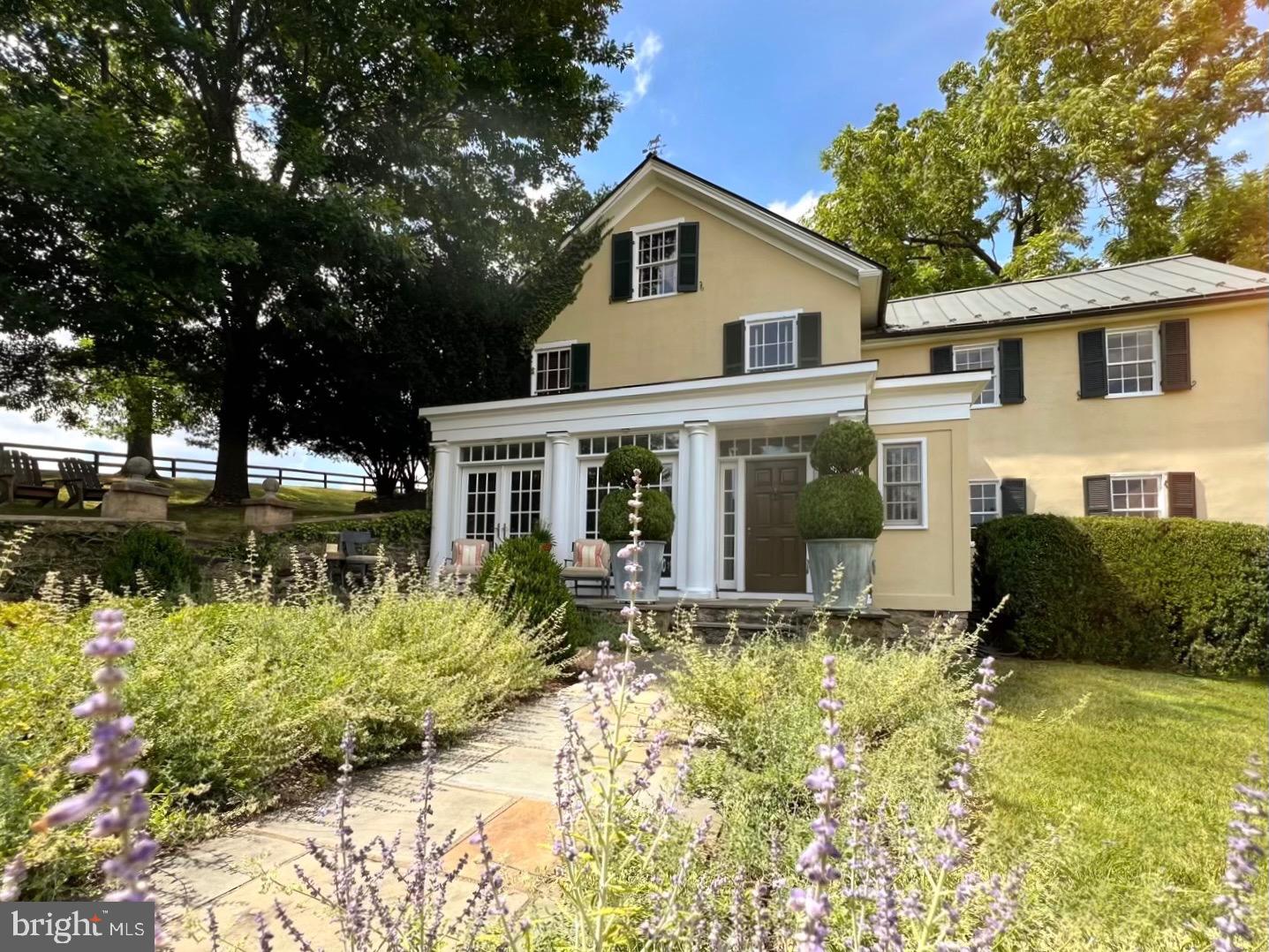 20202 St Louis Road Purcellville, VA 20132 - Photo 3 of 18