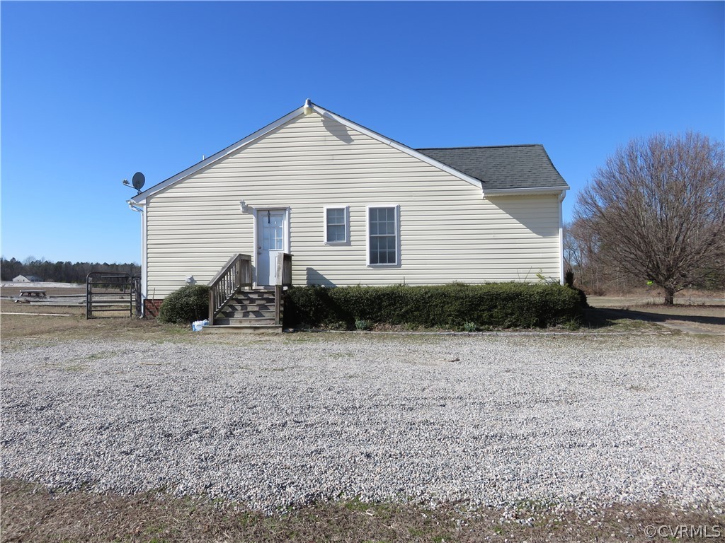 241 Custis Millpond Road West Point, VA 23181 - Photo 5 of 37 Gallery Image 5