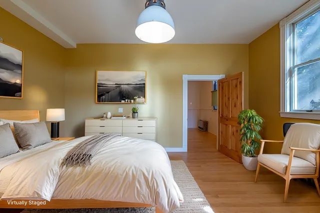 $289,000 | 10 Summer Street, Unit 1, Rockport, ME 04856