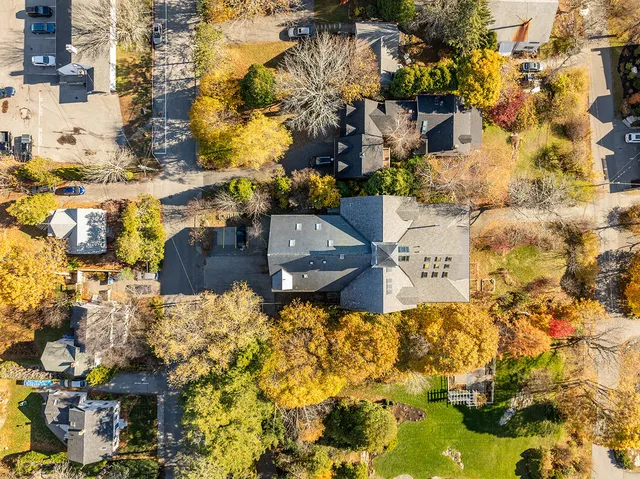 $289,000 | 10 Summer Street, Unit 1, Rockport, ME 04856