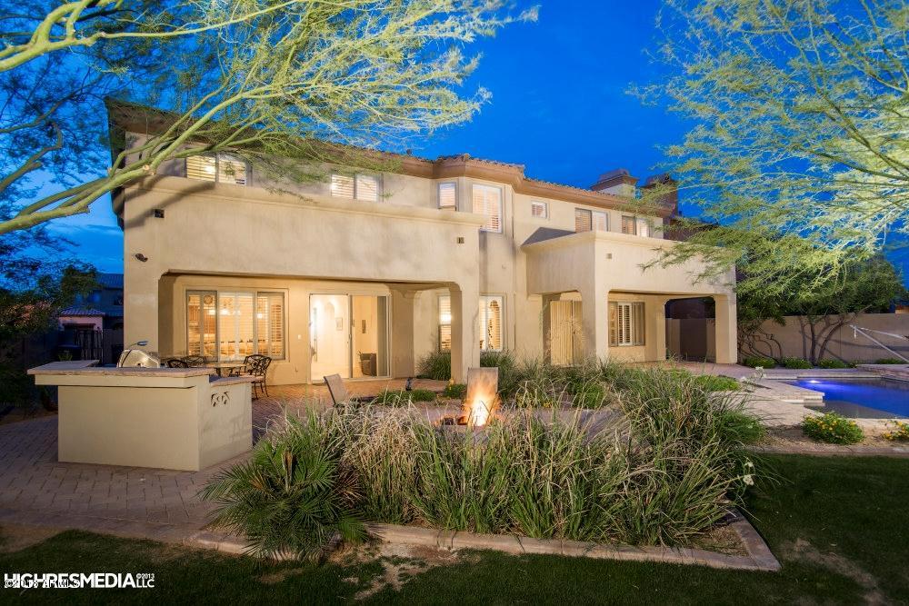3731 East Maffeo Road Phoenix, AZ 85050 - Photo 20 of 32 From Grassy Area