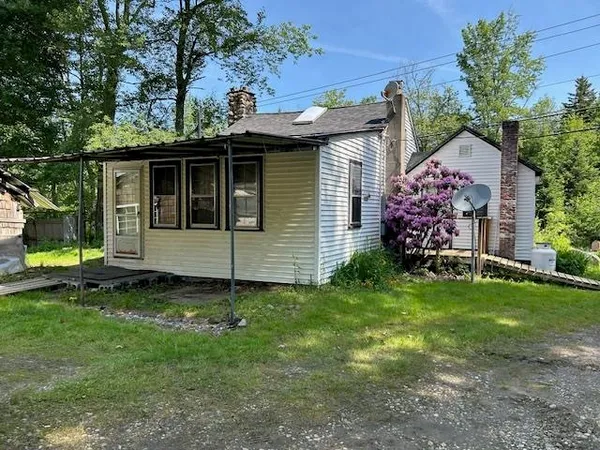 $375,000 | 310 Highway 119, Fitzwilliam, NH 03447