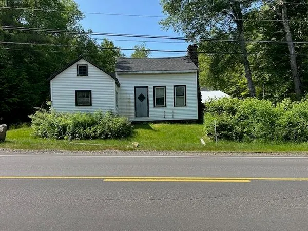 $375,000 | 310 Highway 119, Fitzwilliam, NH 03447