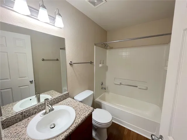 $1,150 | 2750 South Durango Drive, Unit 2139, Las Vegas, NV 89117