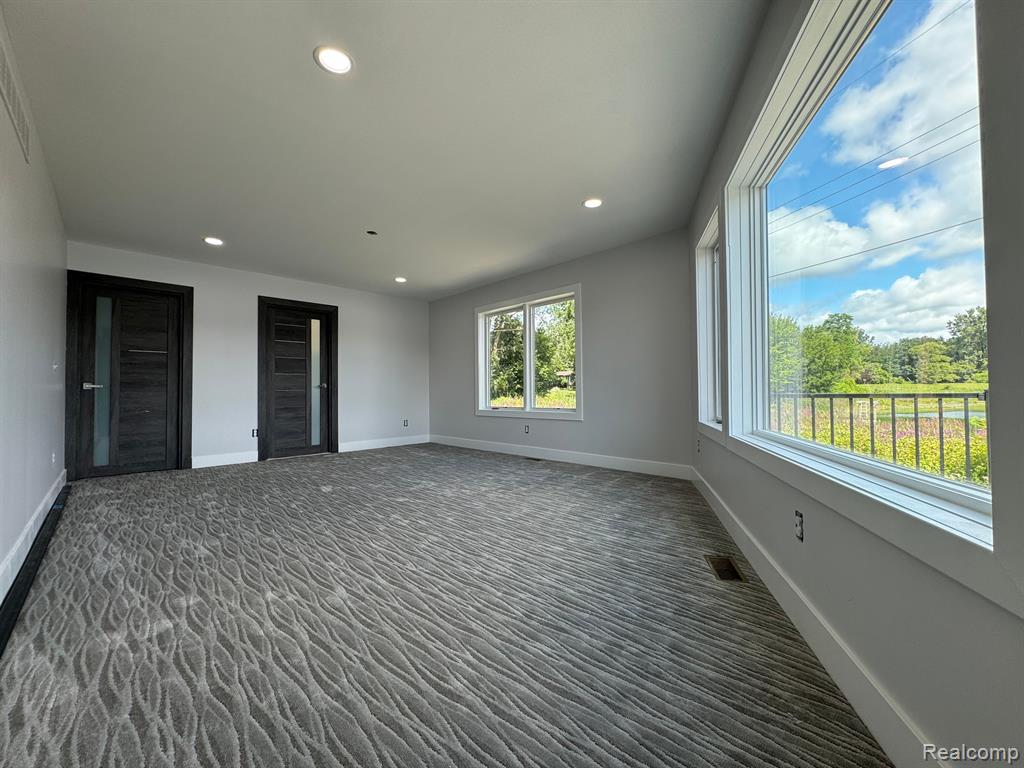 5974 Carroll Lk Road Commerce Township, MI 48382 - Photo 12 of 27
