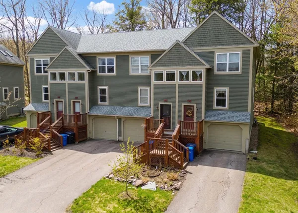 $499,900 | 106 East Redrock Drive, Burlington, VT 05401