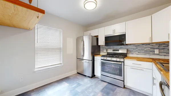 $499,900 | 106 East Redrock Drive, Burlington, VT 05401