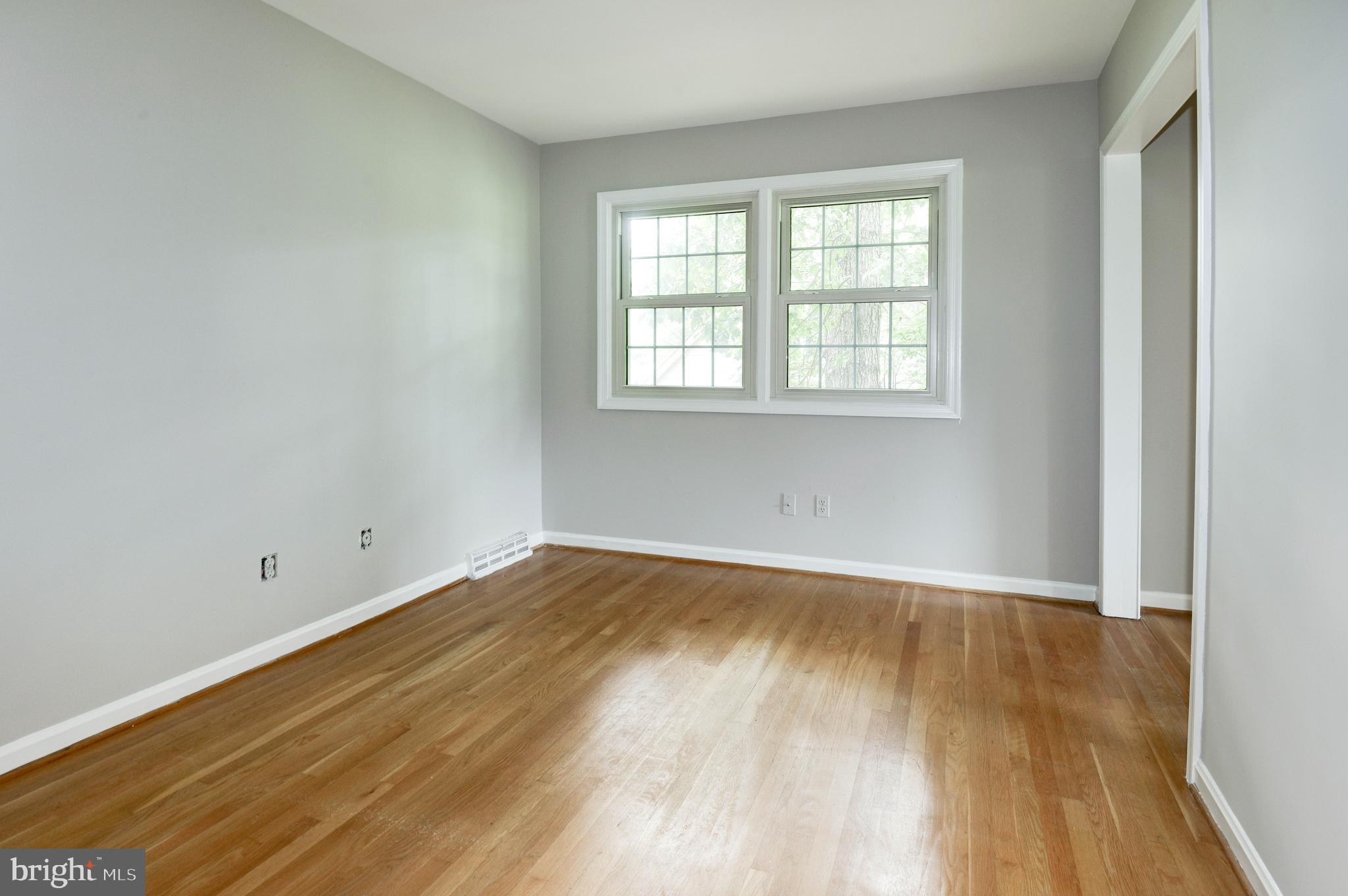 2360 Paddock Lane Reston, VA 20191 - Photo 20 of 37 Second bedroom
